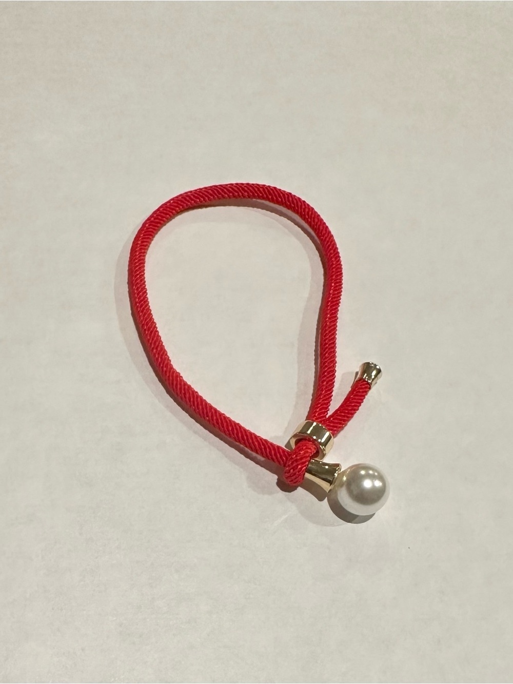 New Elegant Red Rope Bracelet with Pearl Accent